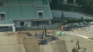Chicago Bears begin external demolition at Arlington Park racetrack