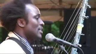 Adama Yalomba - 2 - LIVE at Afrikafestival Hertme 2007