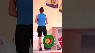 Lucrezia Magistris (59kg 🇮🇹) snatching 98kg / 216lb! #snatch #slowmotion #weightlifting