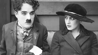 Charlie Chaplin - Hilarious scene from the movie "The Immigrant".