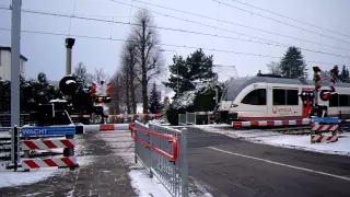 Dutch Railroad Crossing/ Level Crossing/ Bahnübergang/ Spoorwegovergang Houthem- St. Gerlach