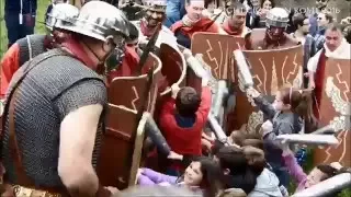 Piccoli Gladiatori contro le Legioni di Roma