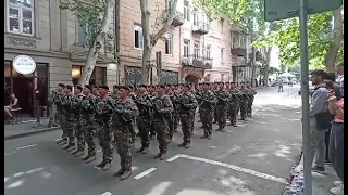 26 მაისი - აღლუმი ! აღლუმზე გასვლის წინ ვხურდებით... 300 არაგველი