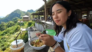 Can You Survive THIS Thrilling Dining Experience in Thailand? 🇹🇭