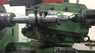 Milling of a worm gear shaft - Gebuwin