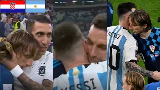 Argentina Players Show Respect After Win Against Croatia