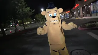 Freddy Fazbear kidnapped my girlfriend!!