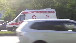 3x Into-Sana ambulances responding
