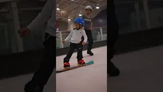 The best way to learn to snowboard 😮