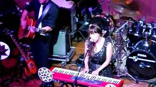 Lenka performs "Roll With The Punches" in Singapore