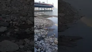 Ялта после потопа Пляж возле ресторана Апельсин в Ялте Крым Потоп Ялта Наводнение Вода в Криму Крым