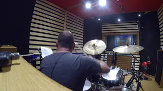 MATHEUZINHO SCHUCH - OLHA ELA AI (drum cam studio)