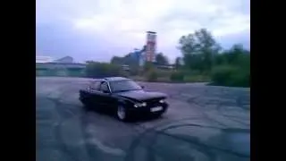 BMW e34 525i burnout drift