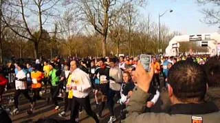 Semi-marathon de Paris 2013 - Départ de ceux qui voulaient faire 1h35