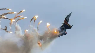 This is the aerobatic team "Russian Knights"