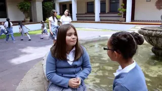 La rosa de guadalupe 《La niña que veía mariposas 》  parte 1