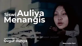 Siswi Auliya Menangis menyanyikan lagu Gugur Bunga