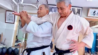 Dangerous Art! Hit each other in close range and attack the joints. This is Okinawa Karate 【Kakie】!