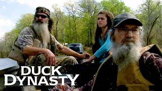 Si and Phil Interrogate Sadie about Her New Boyfriend (Season 1) | Duck Dynasty