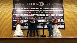 Взвешивание бойцов турнира ММА TITAN FC