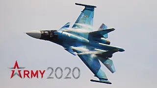 Высший пилотаж бомбардировщика Су-34 на форуме "Армия-2020"