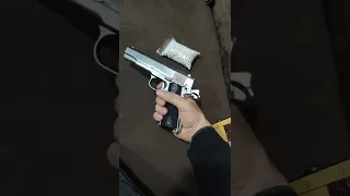 страйкбольный пистолет Colt