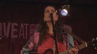 Maple Glider - 'Don't Kiss Me' (Live at Triple R)