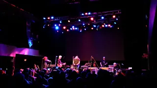 Steve Earle and the Dukes "Copperhead road" live!!