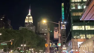 NEW YORK CITY LIVE MIDTOWN MANHATTAN FRIDAY NIGHT