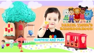 Daniel Tiger Toys Transformation Treehouse Neighborhood Trolley and Friends Figures