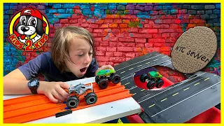 Hot Wheels Monster Trucks 🐢 Teenage Mutant Ninja Turtles SEWER LAIR WATER RACE 🐠 FISHTANK FALL