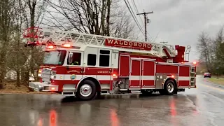 Waldoboro, ME Ladder 1 Responding with Train Horns!