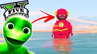 VIREI o FLASH de LEGO no GTA 5 ! Dame Tu Cosita