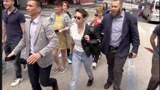 EXCLUSIVE : Jury member Kristen Stewart arriving in Cannes