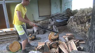 Splitting Cherry and Apricot firewood with Fiskars x27!