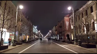 Вечером на проспекте. Vilnius. EU.Cities,people.