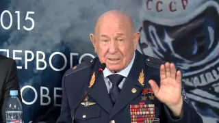 Алексей Леонов рассказывает о нештатных ситуациях // Alexei Leonov talks about emergency situations