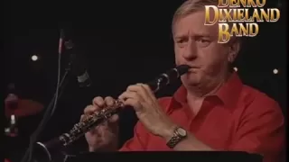 Bourbon Street Parade - BENKO DIXIELAND BAND feat. Joe Muranyi & Mike Vax