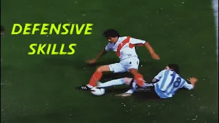 Lionel Messi - Defensive Skills - 2007/08