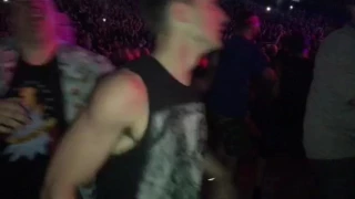 2017-05-19 Metallica concert mosh pit