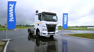 Магистральный тягач КАМАЗ-54901 — тест-драйв в Москве
