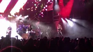 Miley Cyrus Smells Like Teen Spirit live in Ecuador 2011