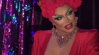 Raven: "Diva" @ Showgirls!