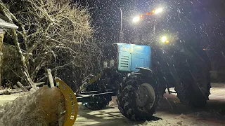 Чистимо Сніг трактором МТЗ 892 👍 Перший виїзд із Відвалом від ГЕРМЕС