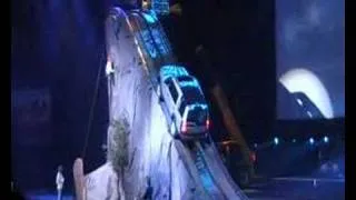 MPH 07 Land Rover and Clarkson vs Mountain Climber