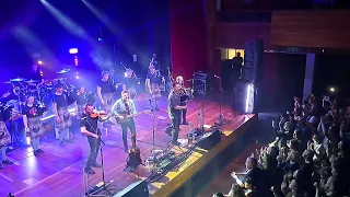 Skerryvore feat. Gordonstoun Pipe Band - Soraidh Slan & The Rise