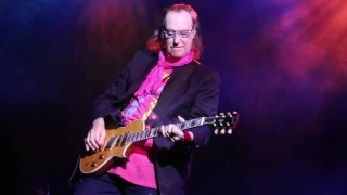 Dave Davies All Day And All Of The Night Milwaukee, WI 4-6-17