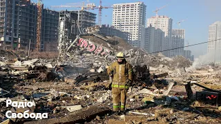 Київ: війська РФ ракетами обстріляли Подільський район, 8 людей загинуло