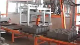 UNIVERSAL 1000 LA stationary block/paver making machine