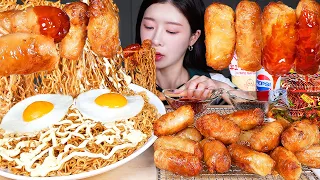 ASMR MUKBANG | YAKISOBA RAMEN NOODLES & CRISPY CHICKEN SKIN DUMPLINGS! SPICY GREEN ONION KIMCHI